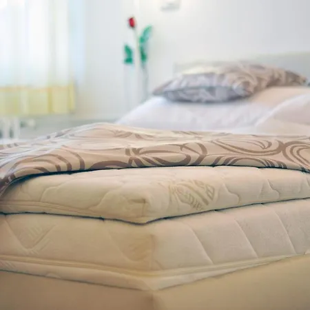 Full Equipped Flat Close To Split