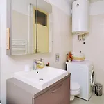 Full Equipped Flat Close To Apartment Split