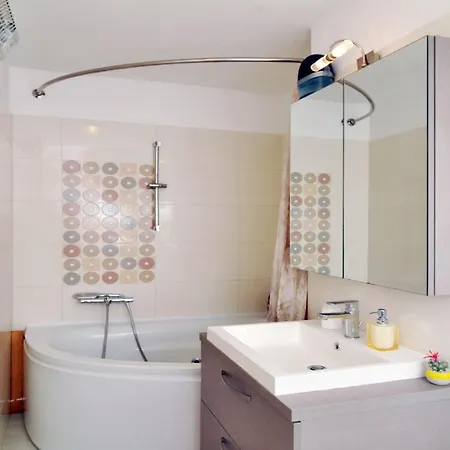 Full Equipped Flat Close To