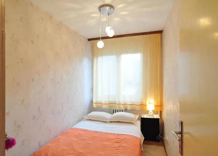 Apartman Full Equipped Flat Close To