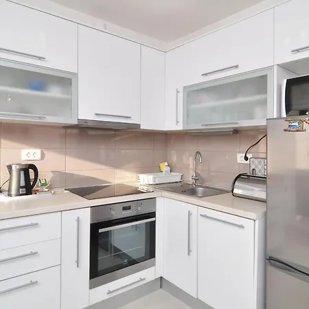 Apartment Full Equipped Flat Close To Split