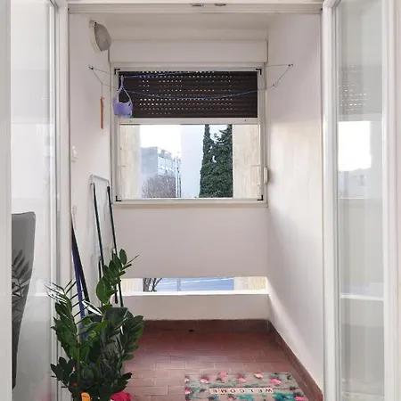 Apartment Full Equipped Flat Close To Split